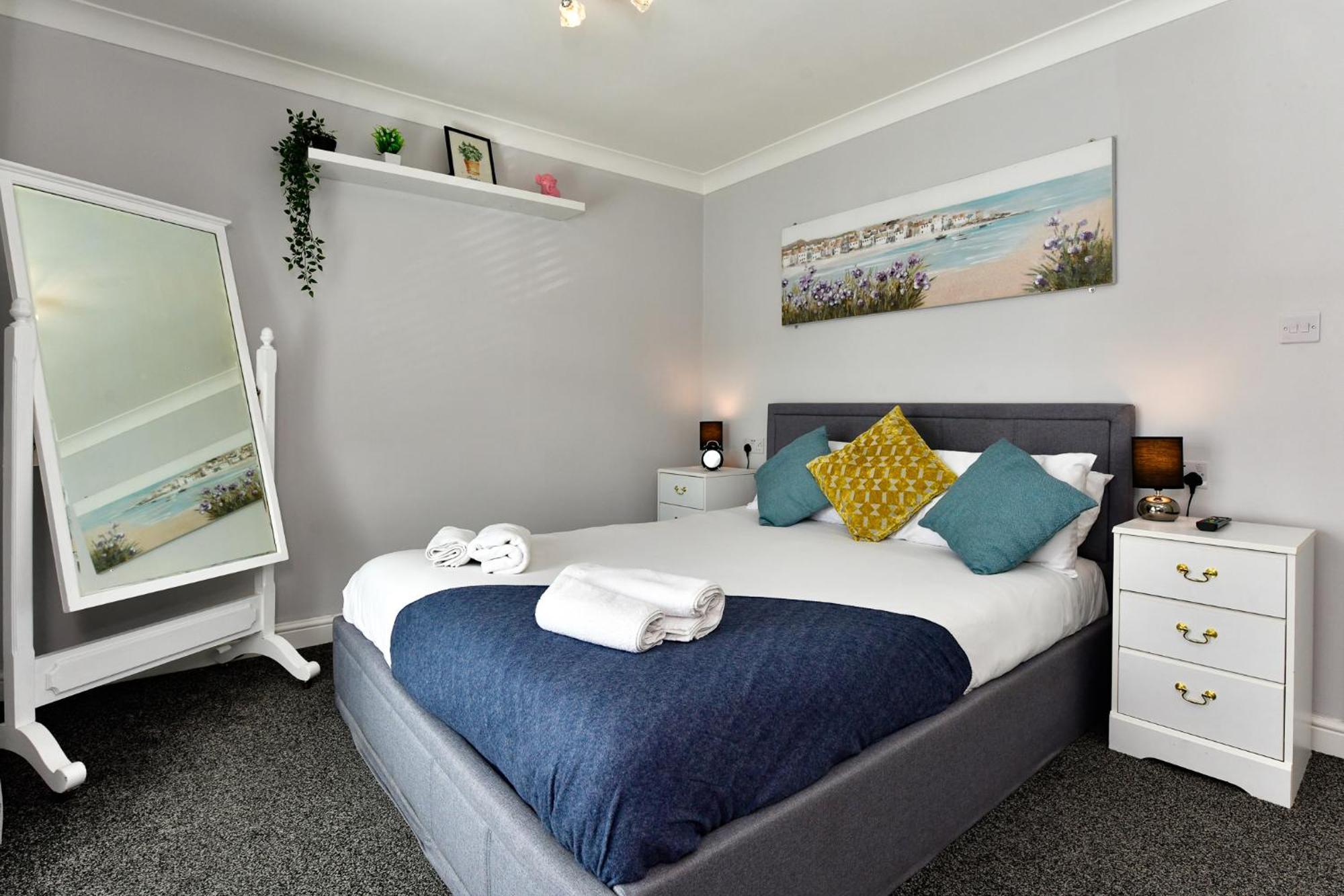 Free Parking - Heart Of The City - Superb Townhouse & Garden - Peaceful Area But Only 5Min Walk To Beach, Shops, Bars, Arena, Marina, Parks Swansea Eksteriør bilde