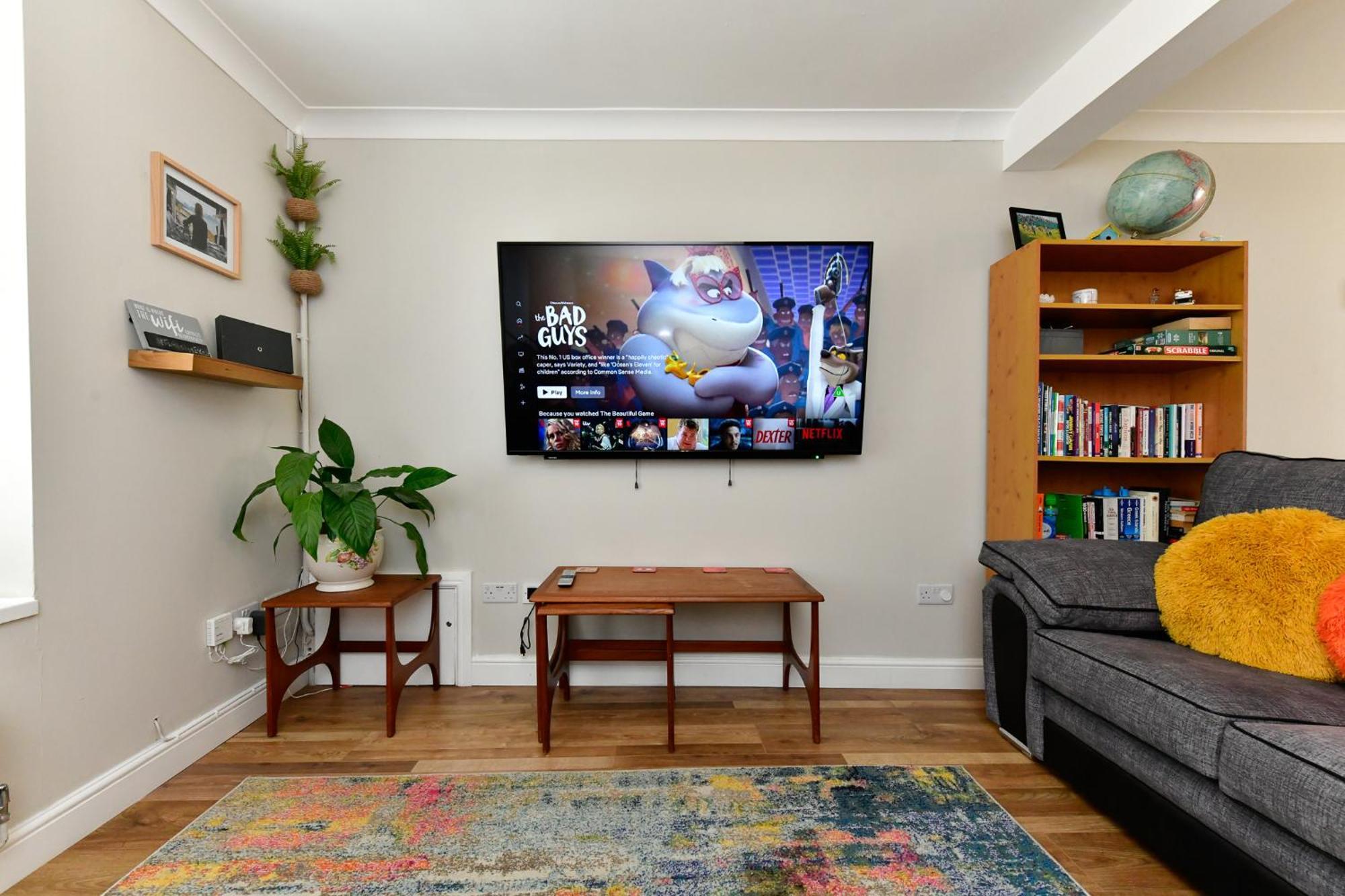 Free Parking - Heart Of The City - Superb Townhouse & Garden - Peaceful Area But Only 5Min Walk To Beach, Shops, Bars, Arena, Marina, Parks Swansea Eksteriør bilde